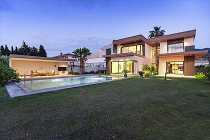 dom na sprzedaż 350m2 dom Izmir, Maltepe, Güzelbahçe, Izmir