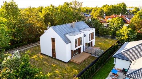 Zapraszam do nowoczesnego domu 169 m² z dużym ogrodem w Łomiankach dom Łomianki, Podleśna