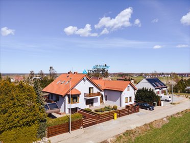 Przestronny dom 400 m² z niezależnym mieszkaniem i ogrodem dom Gowino, Polna