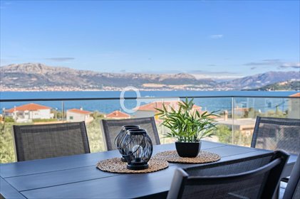 Elegancki apartament 55 m² w Slatine (blisko plaży, basen) mieszkanie Slatine, Slatine