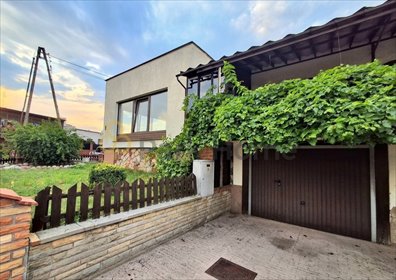 Sprzedam przestronny dom 120 m² z garażem i ogrodem w Gostyniu dom Gostyń