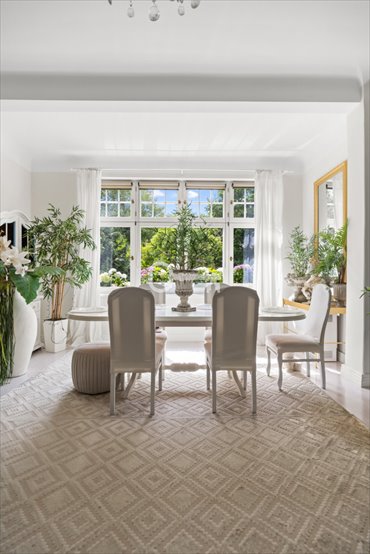 Zapraszam do eleganckiego apartamentu 104 m² w zabytkowej willi z 1900 r. z ogrodem i 3 sypialniami mieszkanie Sopot, Dolny