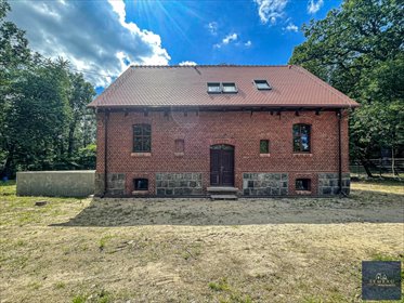 Do sprzedania urokliwa leśniczówka 280 m² w Białośliwiu dom Białośliwie