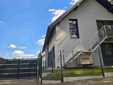 Do sprzedania dwupoziomowe mieszkanie z ogródkiem i tarasem mieszkanie Zabierzów, Śląska