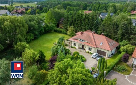 Przestronny dom 260 m² z garażem i kominkami (Borówiec) dom Borówiec, Borówiec
