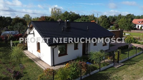Nowoczesny dom 86 m² z fotowoltaiką i ogrzewaniem podczerwienią dom Wytrzyszczki