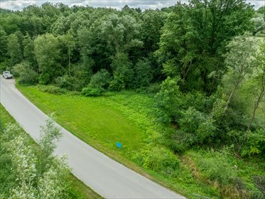 Broniszów - budowlana 7,5 ar z WZ działka Broniszów