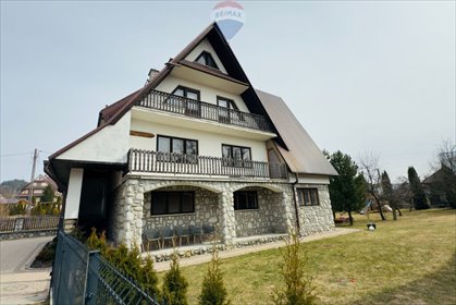 Przestronny dom z garażem i działką w Czarnej Górze dom Czarna Góra, Nadwodnia