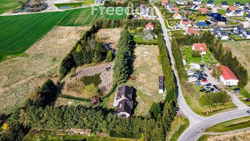 Przestronny dom z usługami, stawem i lasem - komfort i natura. dom Niekanin, Perłowa