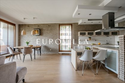 Przestronny 4-pokojowy apartament z klimatyzacją i belgijskim klinkierem mieszkanie Warszawa, Wilanów, Sarmacka