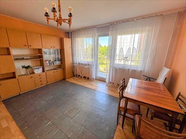 Przestronne 3-pokojowe mieszkanie z balkonem, piwnicą i świetną ekspozycją mieszkanie Gliwice, Wojska Polskiego, Czwartaków