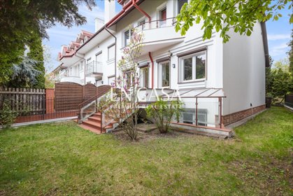 Skrajna szeregówka z dużą przestrzenią i prywatnością dom Warszawa, Ursynów, Czapli