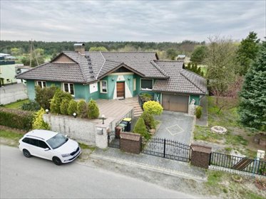 Na sprzedaż przestronny dom 200 m² z garażem w Nakle dom Nakło