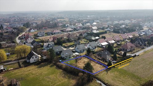 Działka budowlana 917 m² z mediami, las i cisza działka Wilkszyn, Truskawkowa