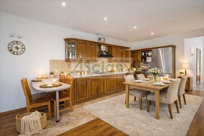 Przestronny dom wolnostojący 213 m² z dużą działką i garażem dom Piaseczno
