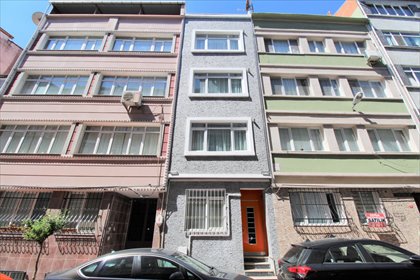 Gotowy dom z tarasem w centrum Fatih, blisko metra dom Stambuł, Hırka-i Şerif, Fatih, Stambuł
