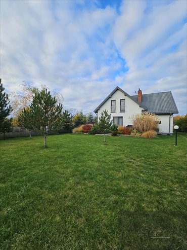 Dom 140 m² z kominkiem i pompą ciepła, cicha okolica dom Seroki-Parcela