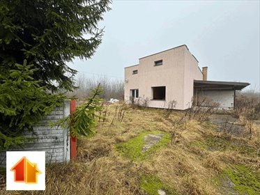 Do sprzedania działka z budynkiem i dużą powierzchnią inwestycyjną działka Kutno (gw)