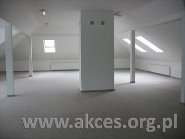Przestronny lokal 200 m² w Milanówku z dużym parkingiem. lokal użytkowy Milanówek, Grudów