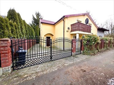 Dom z 2 niezależnymi mieszkaniami, ogrzewanie gazowe dom Kraków, Podgórze, Jerzego Smoleńskiego