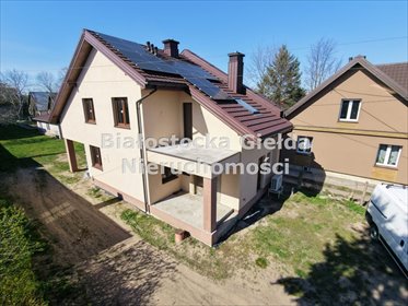 Dom developerski z panelami fotowoltaicznymi i ogrzewaniem podłogowym dom Knyszyn, Knyszyn