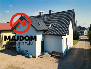 Dom z potencjałem inwestycyjnym 259 m2 w Piotrowicach dom Piotrowice