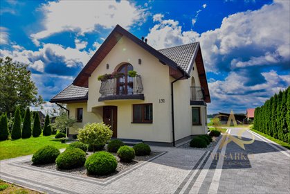 Do sprzedania komfortowy dom 125 m² z dużą działką i garażem w Długołęce dom Długołęka