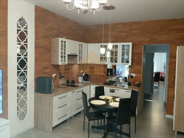 Dwupoziomowe mieszkanie z ogródkiem, 103 m² w Legnicy. mieszkanie Legnica