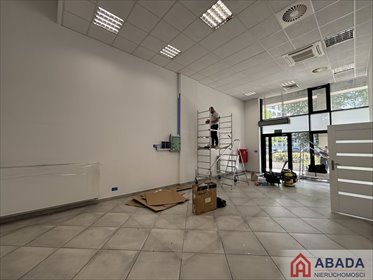 Lokal 70 m² z witrynami, antresolą i miejscami garażowymi lokal użytkowy Warszawa, Wola