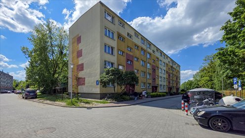 Przestronne 3 pokoje z garderobą, piwnicą i dobrą lokalizacją mieszkanie Stalowa Wola, Partyzantów