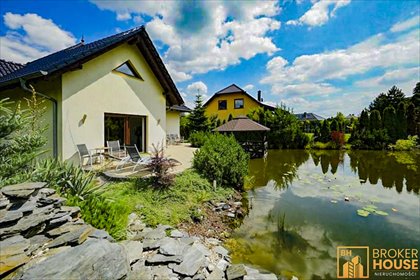Na sprzedaż komfortowy dom z stawem SPA i garażem w Czarnowąsach dom Opole, Czarnowąsy, Władysława Raginisa