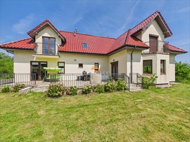 Polecam dom z niezależnym mieszkaniem, tarasami i ogrodem dom Kołobrzeg, Radzikowo, Wiktorowicza 2