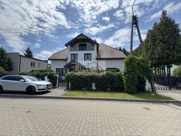 Do sprzedania przestronny dom 260 m² z dwoma kuchniami i dużą działką dom Baniocha