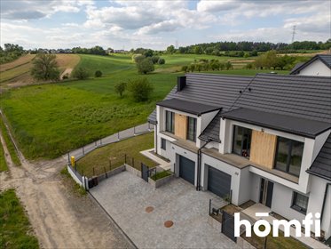 Nowoczesny dom z smart technologią i pięknym ogrodem dom Bosutów