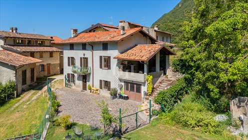 Funkcjonalny pensjonat 307 m² z rozbudową w Lombardii. dom Brescia