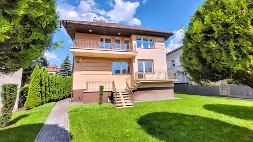 Przestronny dom biurowy 240 m² z 7 miejscami parkingowymi lokal użytkowy Warszawa, Bielany, Lektykarska
