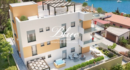 Sprzedam luksusowy penthouse z tarasem 76 m² w Trogir mieszkanie Trogir