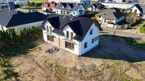 Nowoczesny bliźniak 132 m² z ogrodem (Miszewo Dąbrowa) dom Miszewo