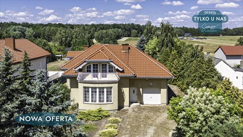 Do sprzedania przestronny dom z dużym ogrodem i dwoma wejściami dom Sieradz, Wojciecha Paszkiewicza