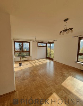 Sprzedam przestronne 4-pokojowe mieszkanie 122 m² w Śródmieściu mieszkanie Warszawa, Śródmieście, Zygmunta Słomińskiego