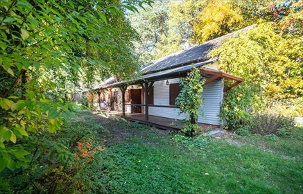 Do sprzedania malowniczy dom z chatą łowicką i warsztatem 160 m² dom Bobiecko
