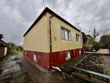 Dom z 6 pokojami i dużym potencjałem inwestycyjnym dom Krężoły