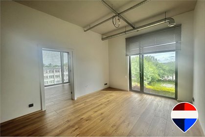 Nowoczesny lokal biurowy 41 m2 z klimatyzacją i parkingiem lokal użytkowy Bielsko-Biała, Romualda Traugutta