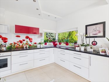 Dom z ogrodem 187 m² w Jurowcach - nowoczesny, funkcjonalny dom Jurowce
