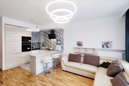 Zapraszam do obejrzenia 81,46 m² komfortowego apartamentu z miejscem postojowym mieszkanie Łódź, Falista