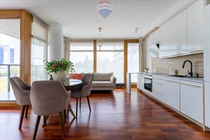 Nowoczesny 3-pokojowy apartament z tarasem i klimatyzacją mieszkanie Warszawa, Wola, Kolejowa 47a