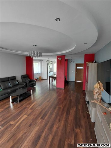 Dom 300 m² z dużą działką w Borownie - 7 pokoi i potencjał dom Borowno