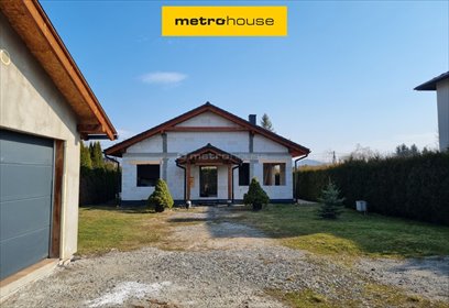 Dom parterowy z dużą działką i garażem w Łodygowicach dom Łodygowice, Żeromskiego