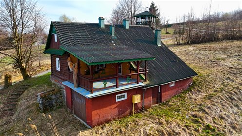 Urokliwy dom z garażem i własną studnią w Tarnawce dom Tarnawka