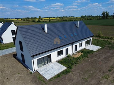Nowoczesny dom bliźniak z ogrodem i garażem w Wilkowicach dom Wilkowice